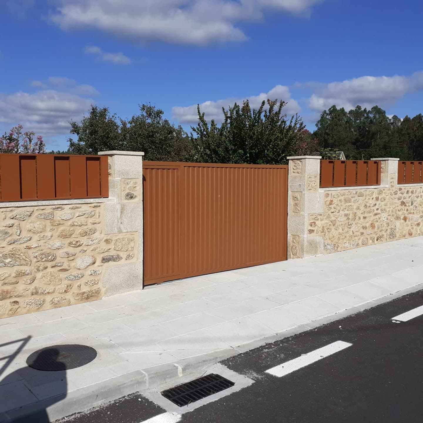 Contacto Silfer Metal. Carpintería Metálica A Coruña